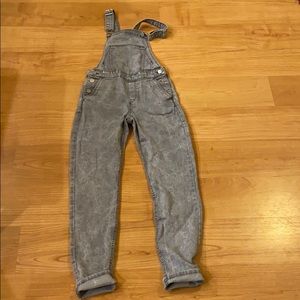 Gray H&M overalls.